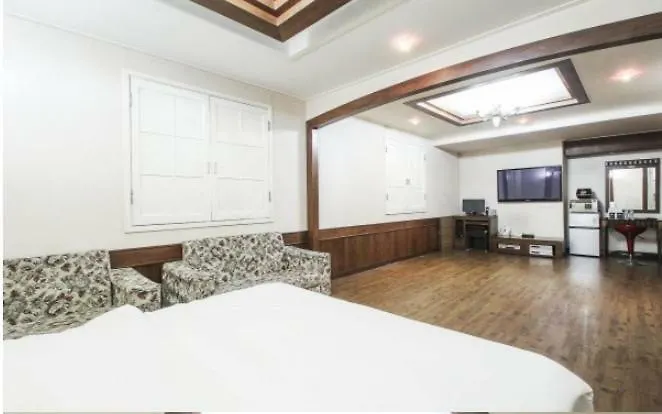 Haeundae Lavin Bbq Pension Hotel 釜山